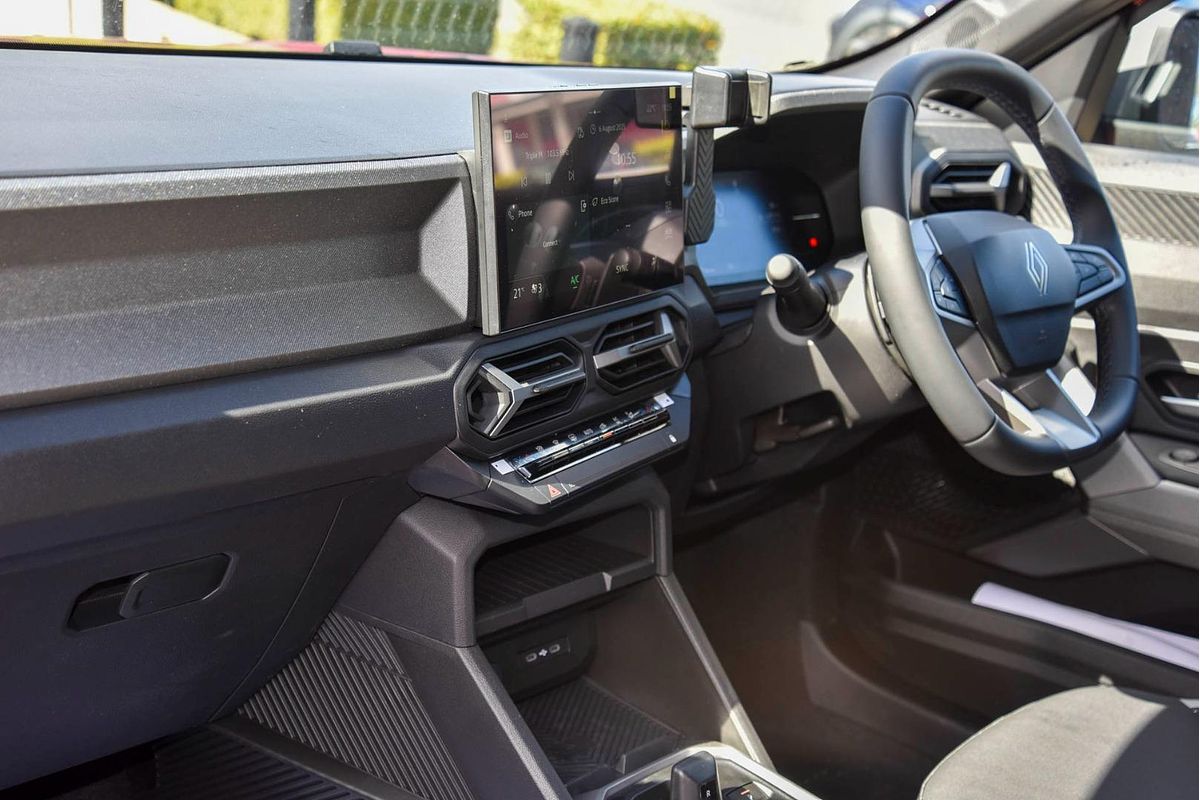 2025 Renault Duster Techno X1311