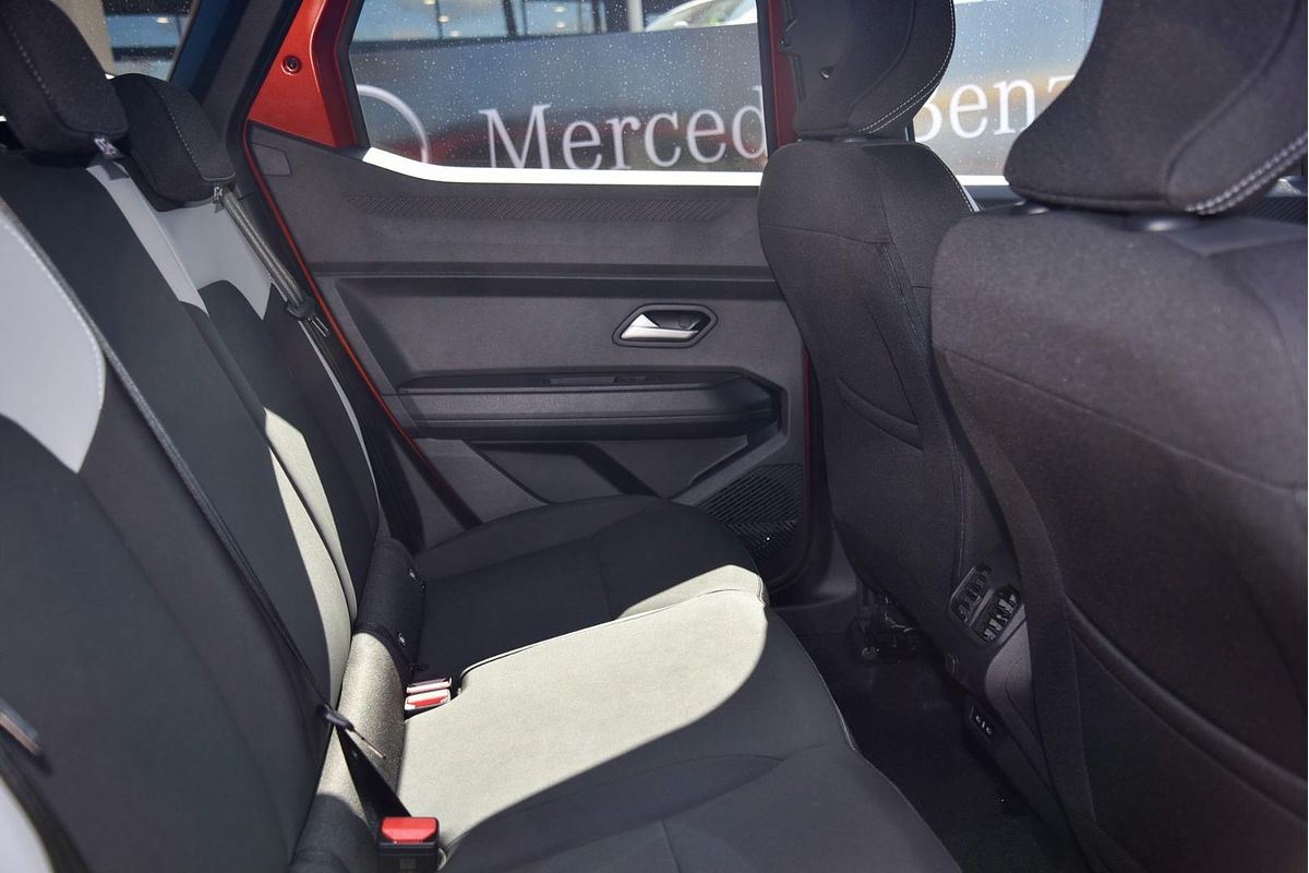2025 Renault Duster Techno X1311