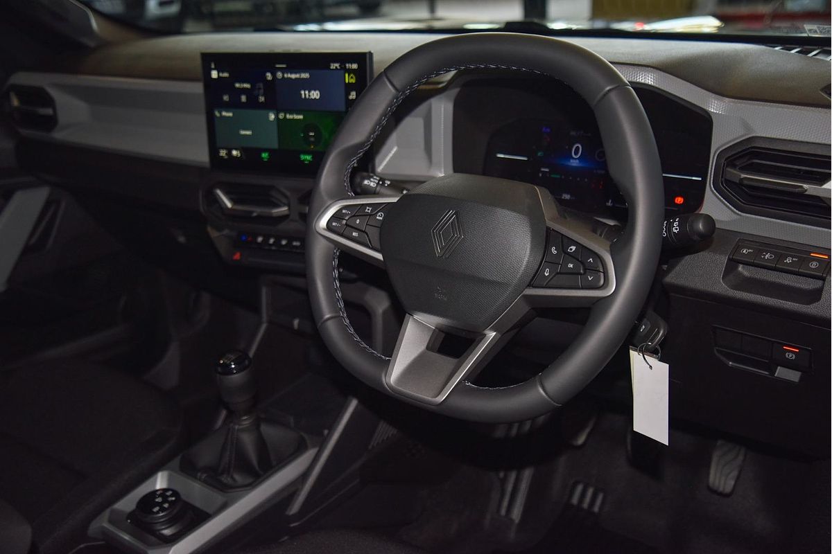 2025 Renault Duster Techno X1311