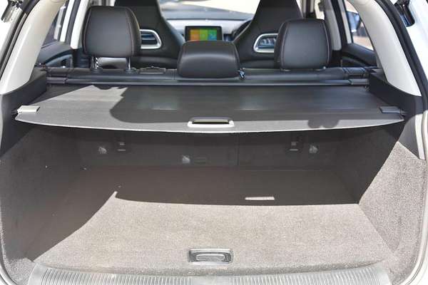 2022 MG HS Plus EV Essence SAS23