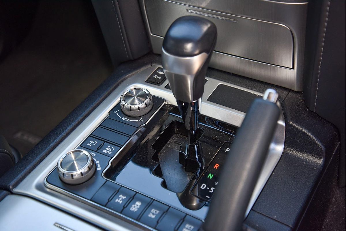 2020 Toyota Landcruiser VX VDJ200R