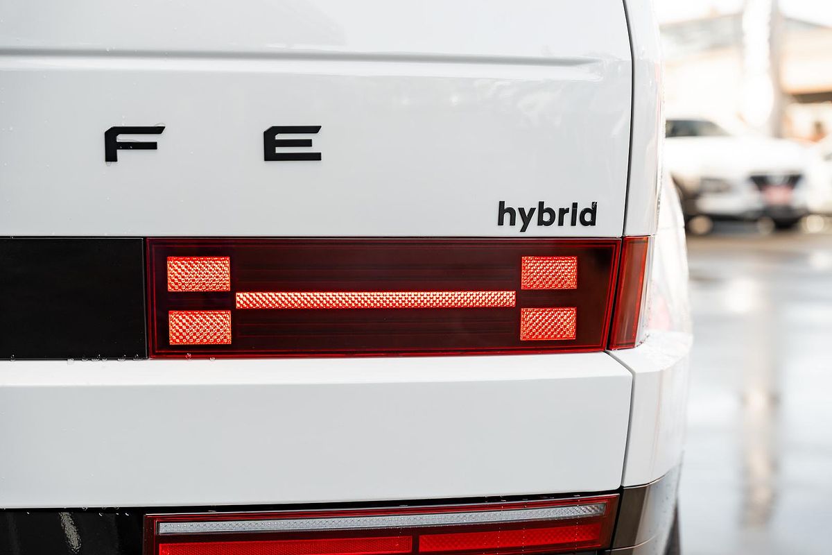 2025 Hyundai Santa Fe Hybrid Calligraphy MX5.V1
