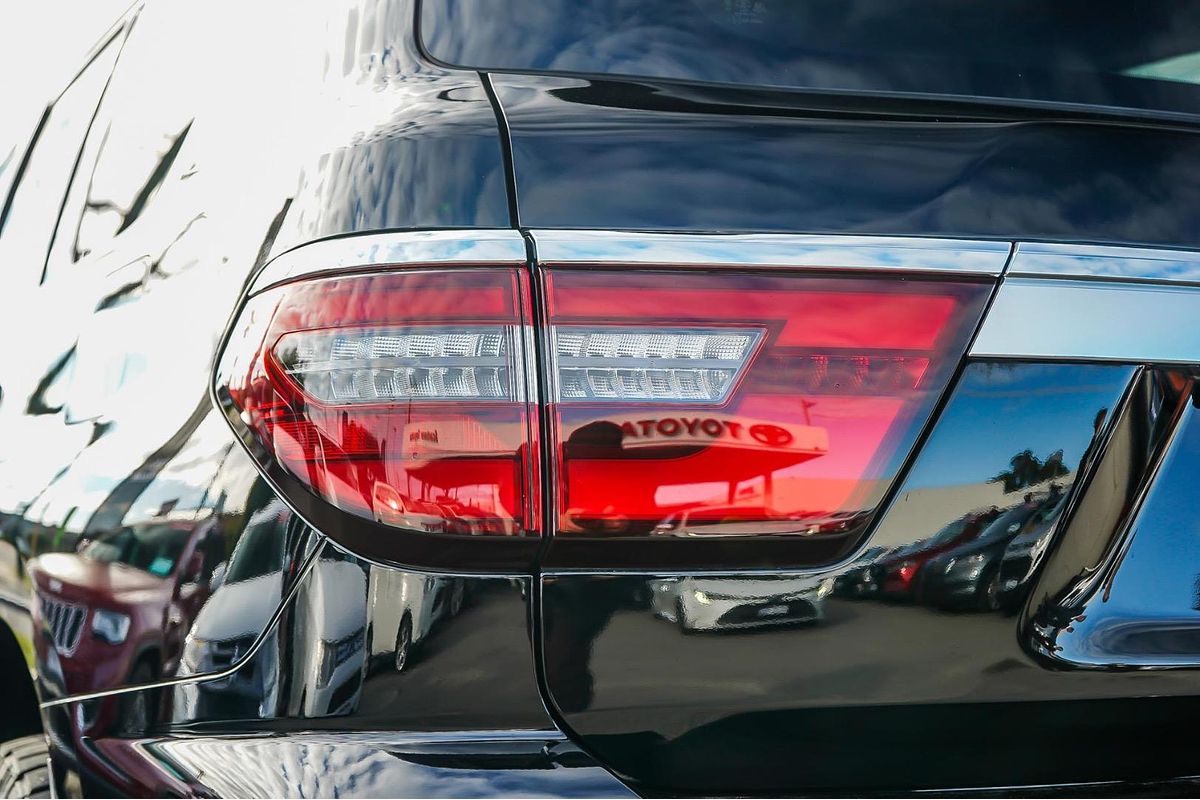 2023 Nissan Patrol Ti Y62