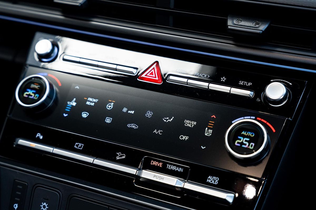 2025 Hyundai Santa Fe Hybrid Calligraphy MX5.V1