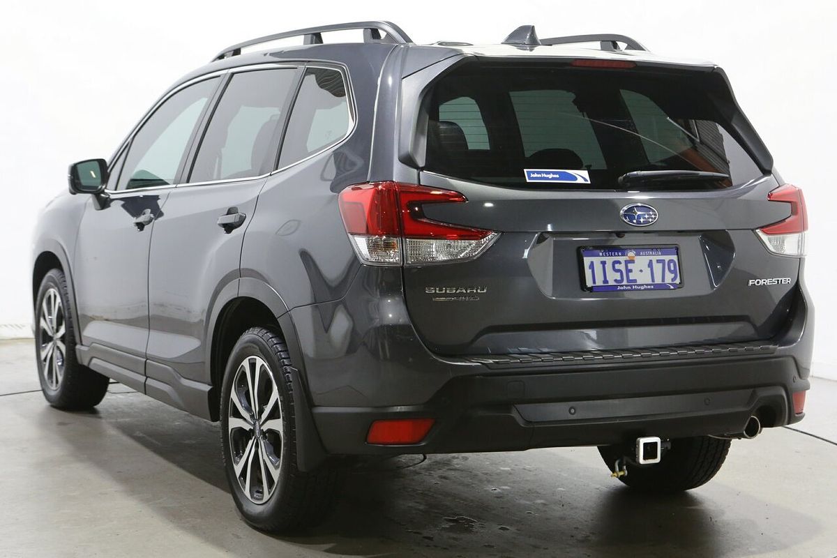 2022 Subaru Forester 2.5i Premium S5