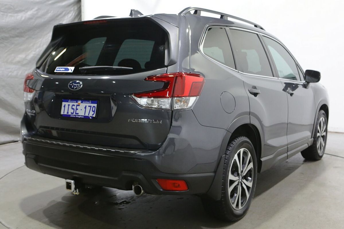 2022 Subaru Forester 2.5i Premium S5