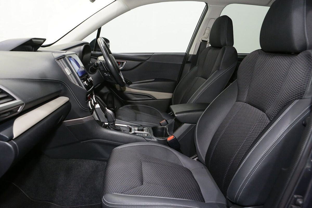 2022 Subaru Forester 2.5i Premium S5