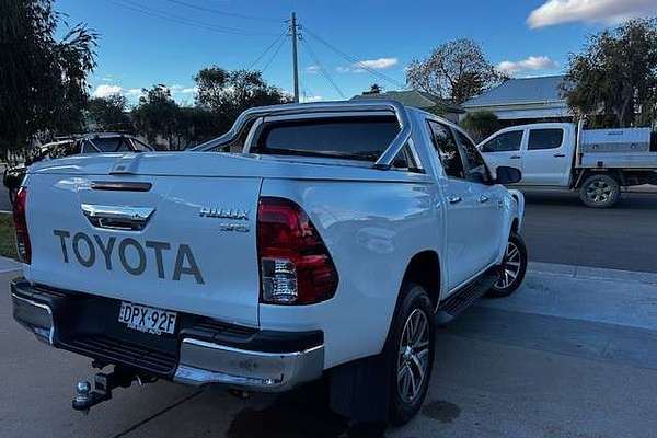 2017 Toyota Hilux SR5 GUN126R 4X4