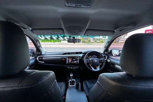 2017 Toyota Hilux SR5 GUN126R 4X4