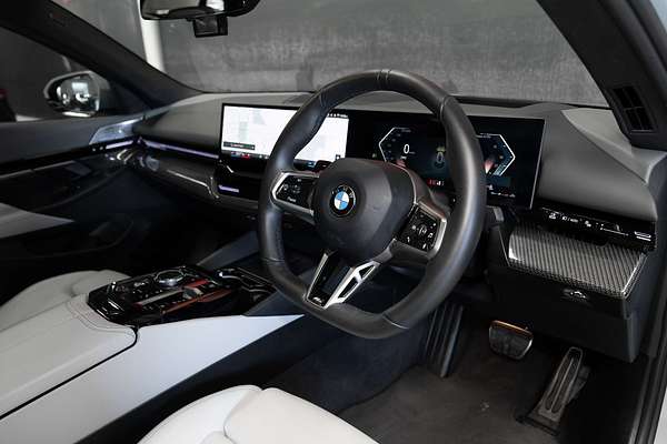 2023 BMW 5 Series 520i M Sport G60