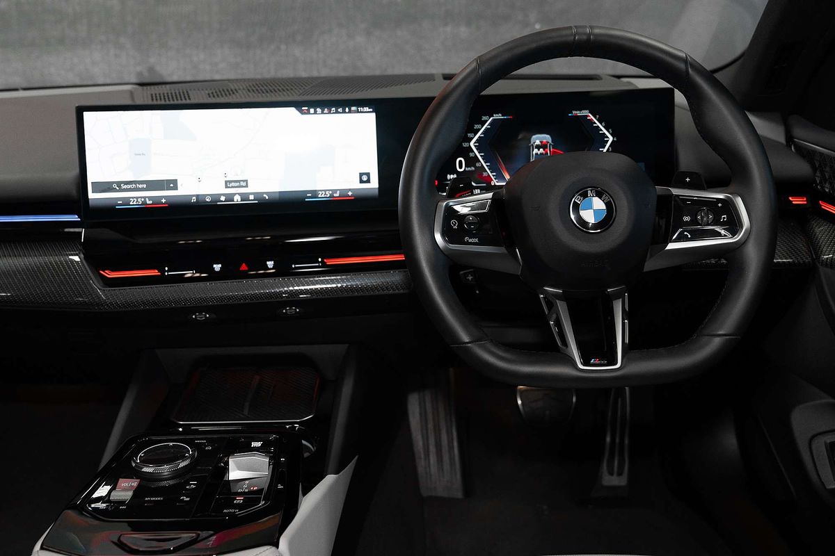 2023 BMW 5 Series 520i M Sport G60
