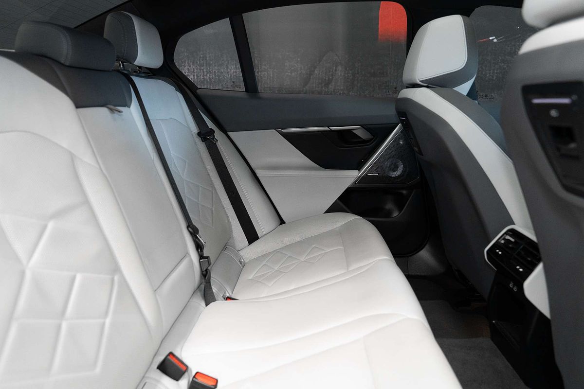 2023 BMW 5 Series 520i M Sport G60
