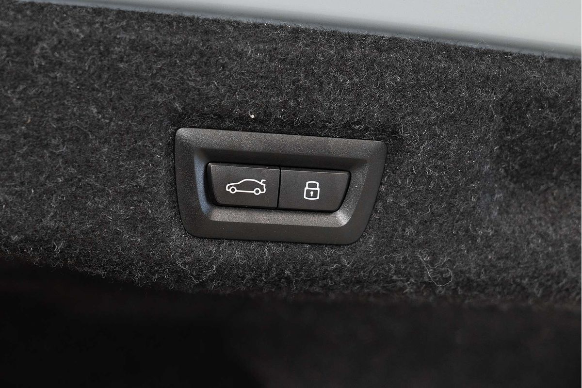 2023 BMW 5 Series 520i M Sport G60