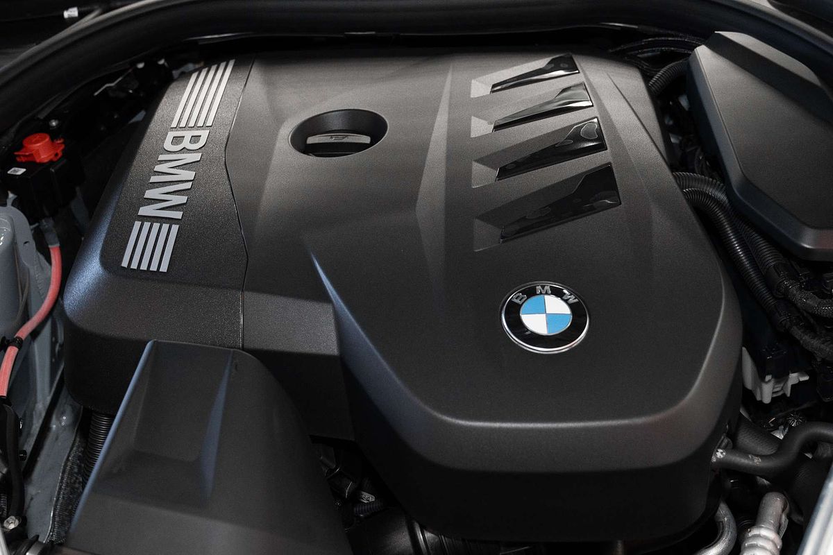 2023 BMW 5 Series 520i M Sport G60