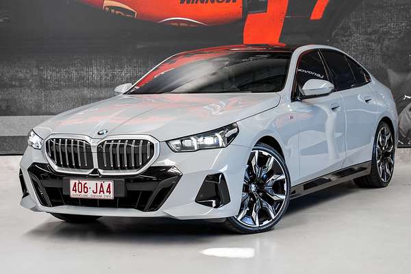 2023 BMW 5 Series 520i M Sport G60