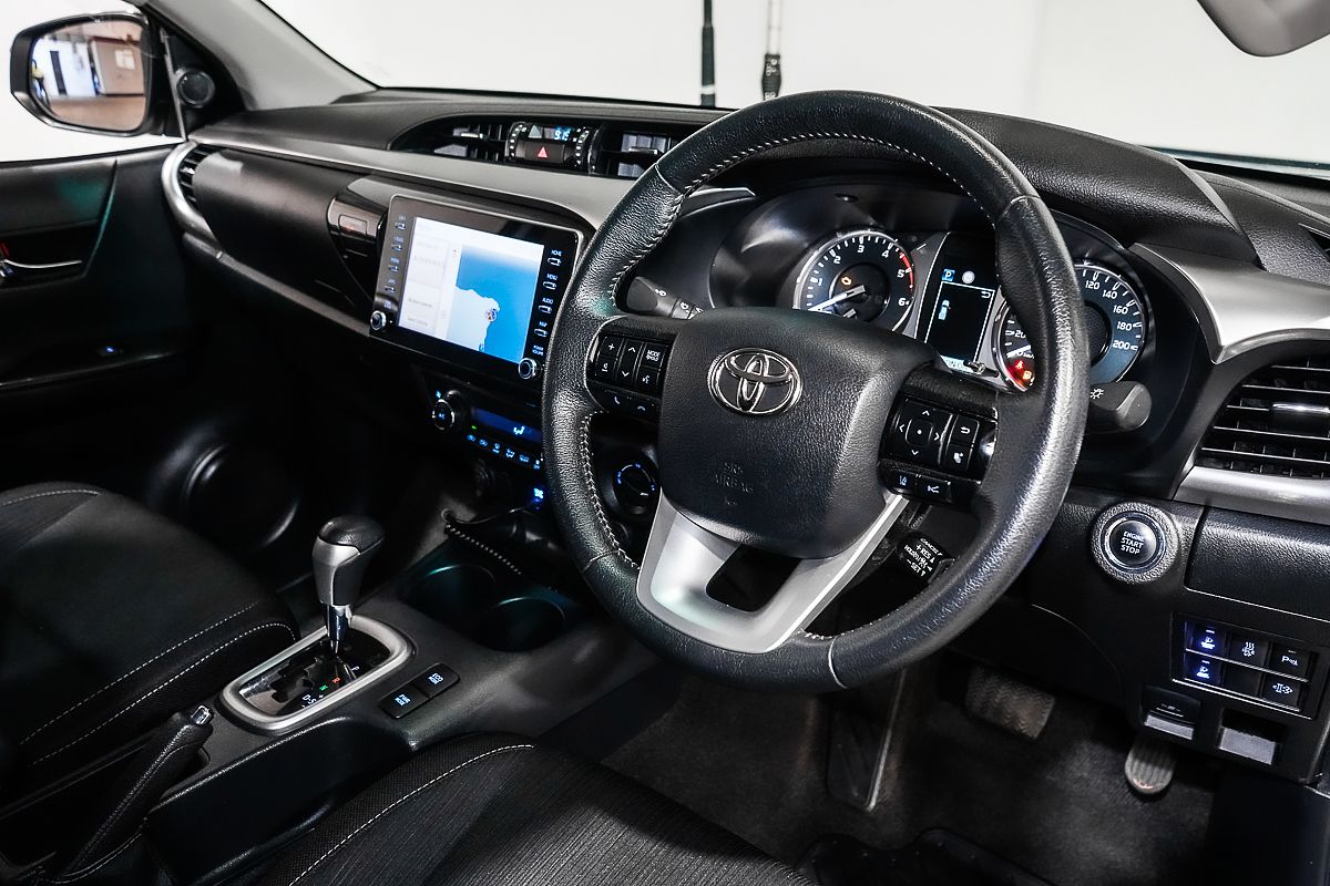 2020 Toyota Hilux SR5 GUN126R 4X4
