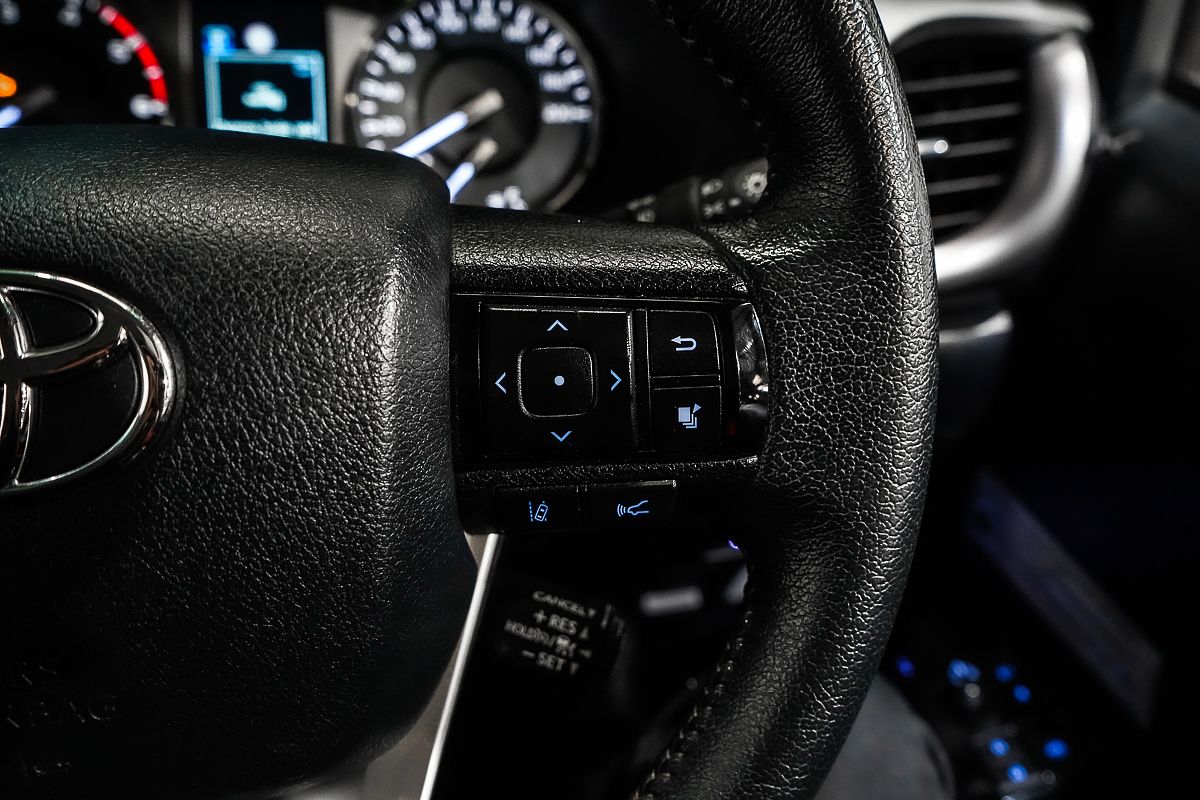 2020 Toyota Hilux SR5 GUN126R 4X4
