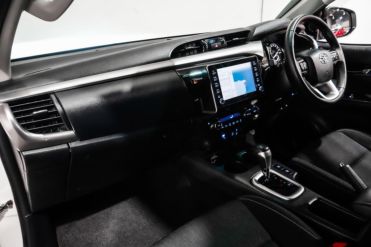 2020 Toyota Hilux SR5 GUN126R 4X4
