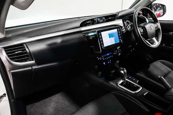 2020 Toyota Hilux SR5 GUN126R 4X4