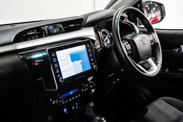 2020 Toyota Hilux SR5 GUN126R 4X4