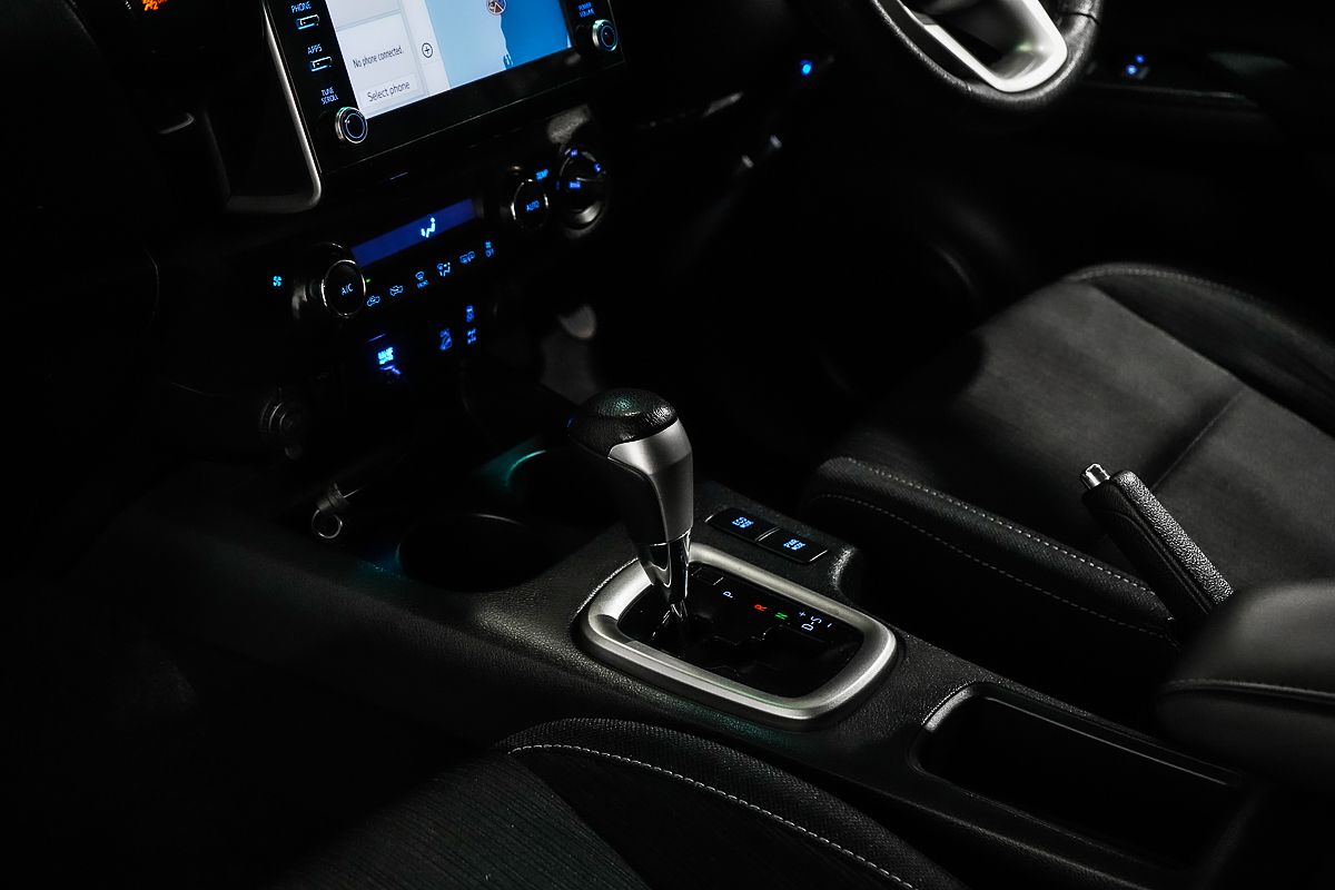 2020 Toyota Hilux SR5 GUN126R 4X4