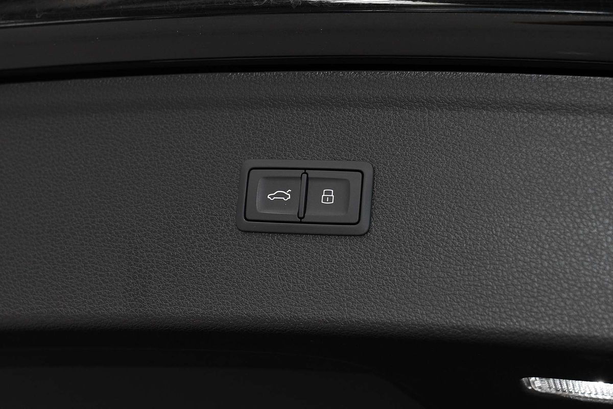 2022 Audi Q5 45 TFSI FY