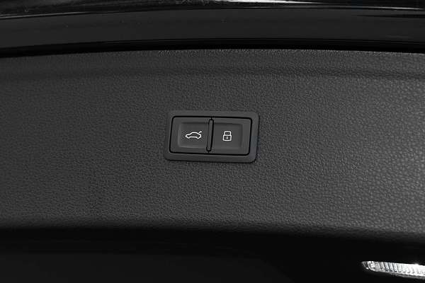 2022 Audi Q5 45 TFSI FY