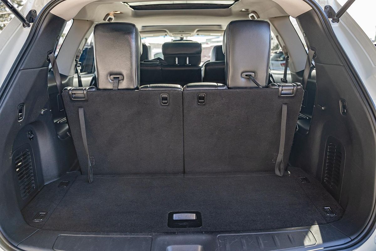 2017 Nissan Pathfinder ST-L R52 Series II