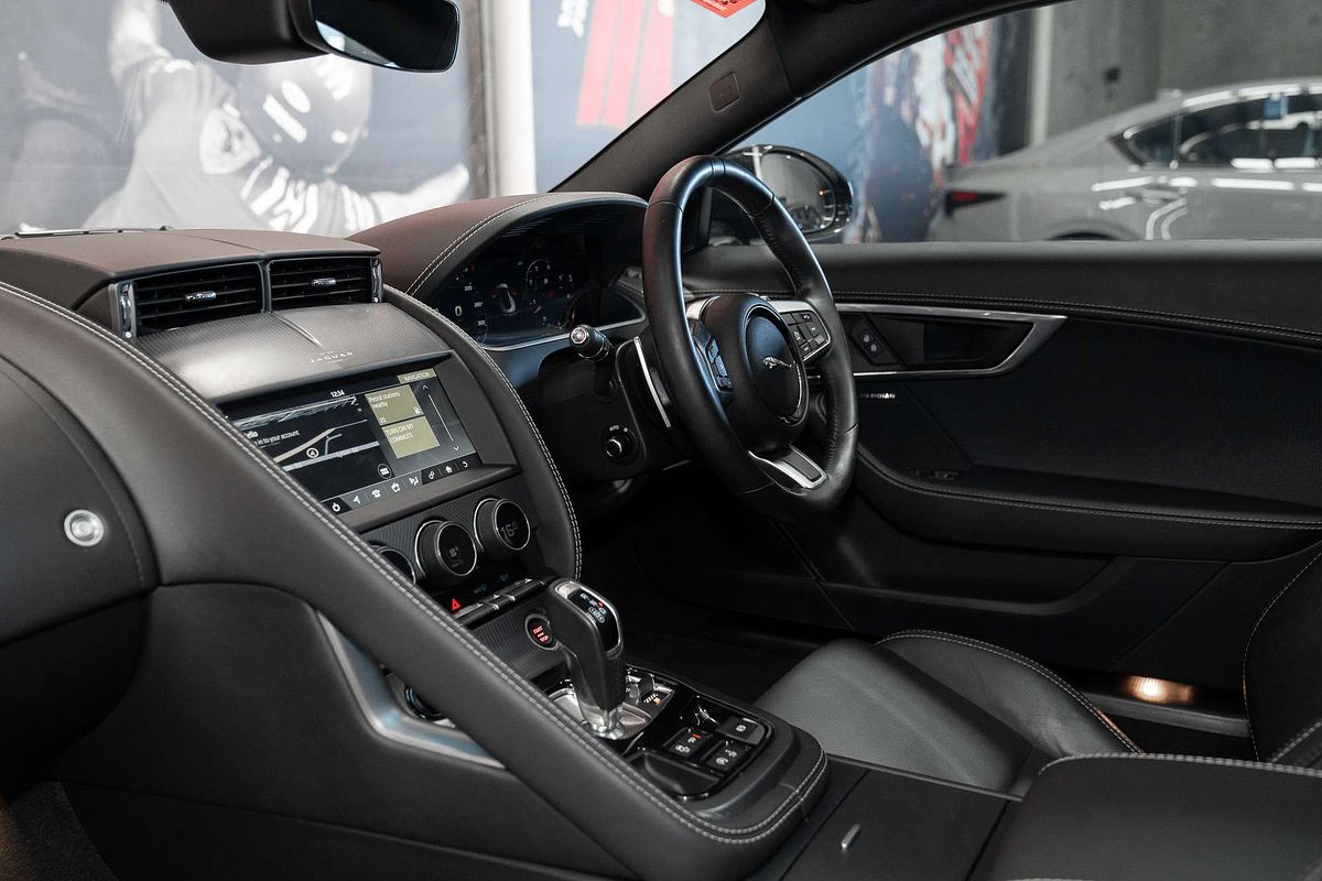2020 Jaguar F-TYPE R-Dynamic X152