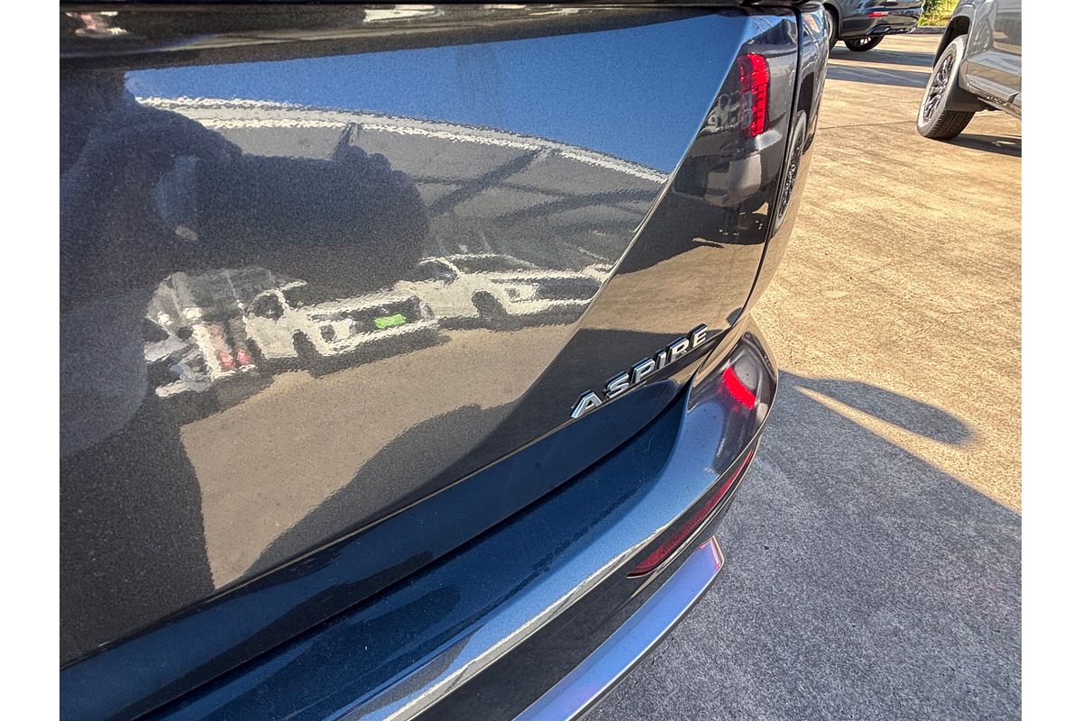 2025 Mitsubishi Outlander Aspire ZM