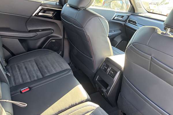 2025 Mitsubishi Outlander Aspire ZM