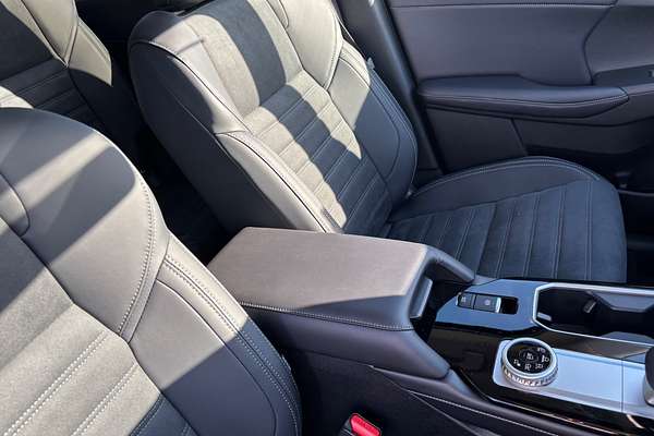 2025 Mitsubishi Outlander Aspire ZM