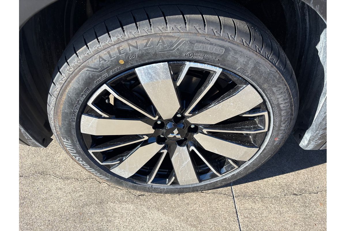 2025 Mitsubishi Outlander Aspire ZM