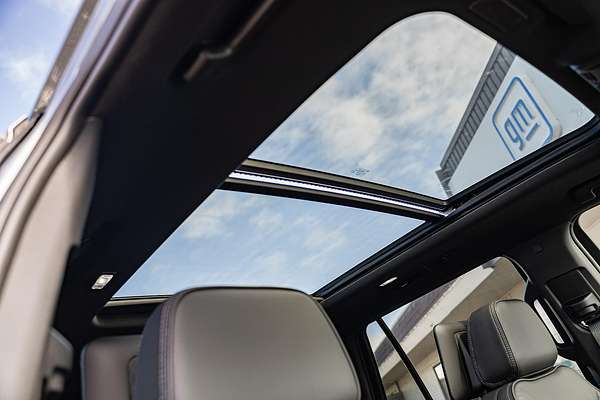 2025 GMC Yukon Denali T1