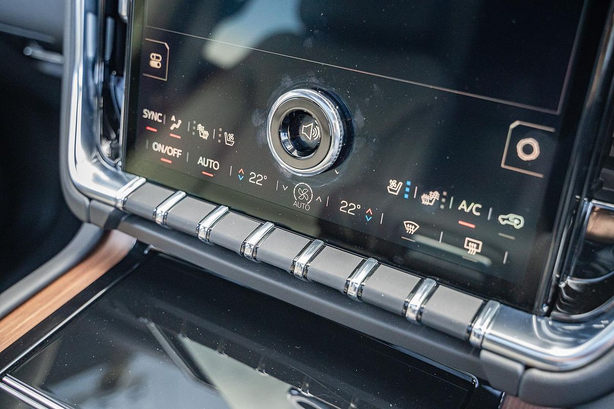 2025 GMC Yukon Denali T1