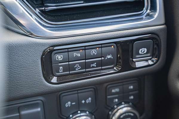 2025 GMC Yukon Denali T1