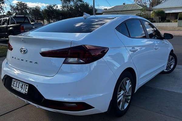 2020 Hyundai Elantra Active AD.2
