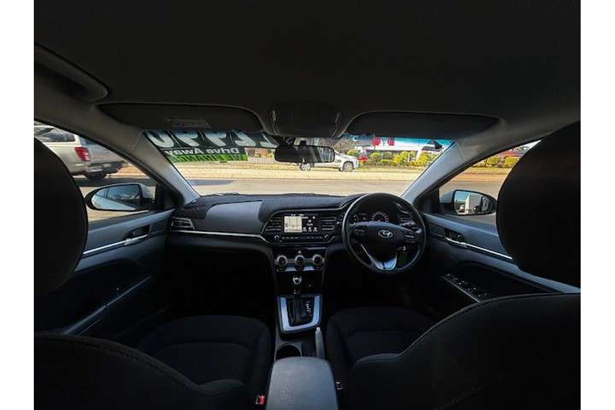 2020 Hyundai Elantra Active AD.2