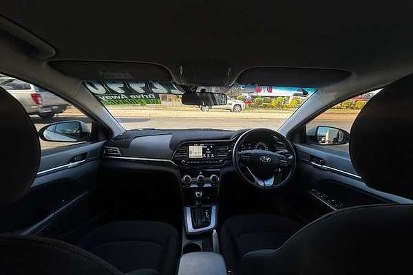 2020 Hyundai Elantra Active AD.2