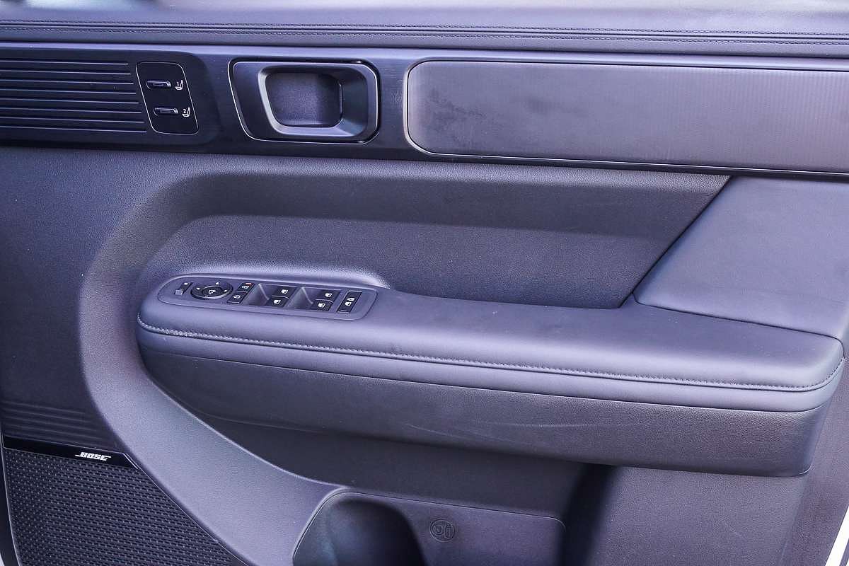 2025 Hyundai Santa Fe Calligraphy MX5.V1