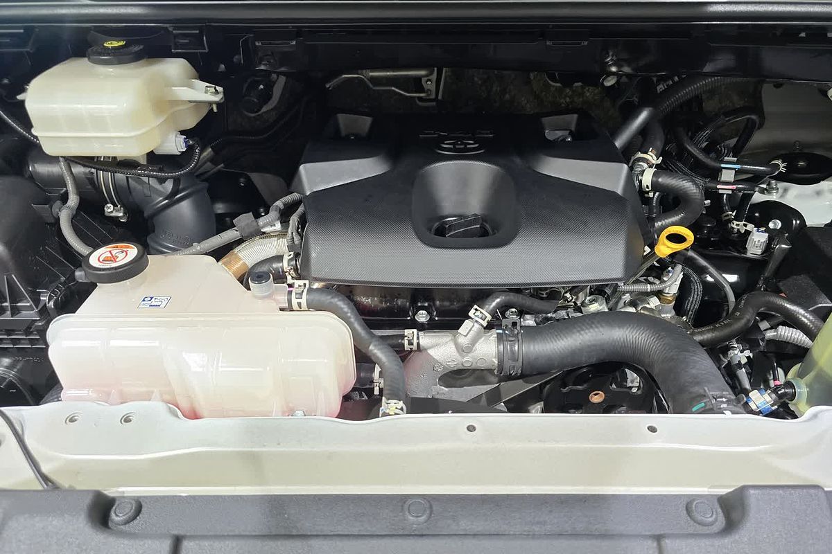 2023 Toyota Hiace GDH300R LWB