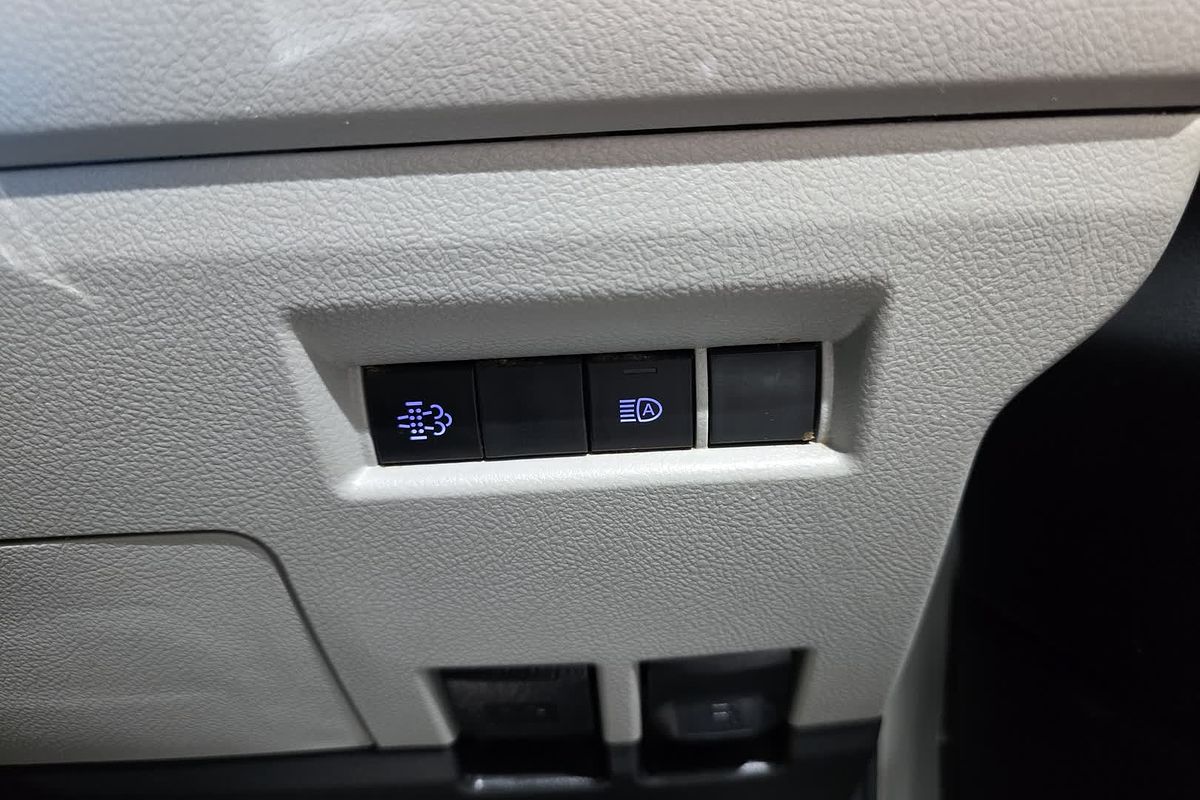 2023 Toyota Hiace GDH300R LWB