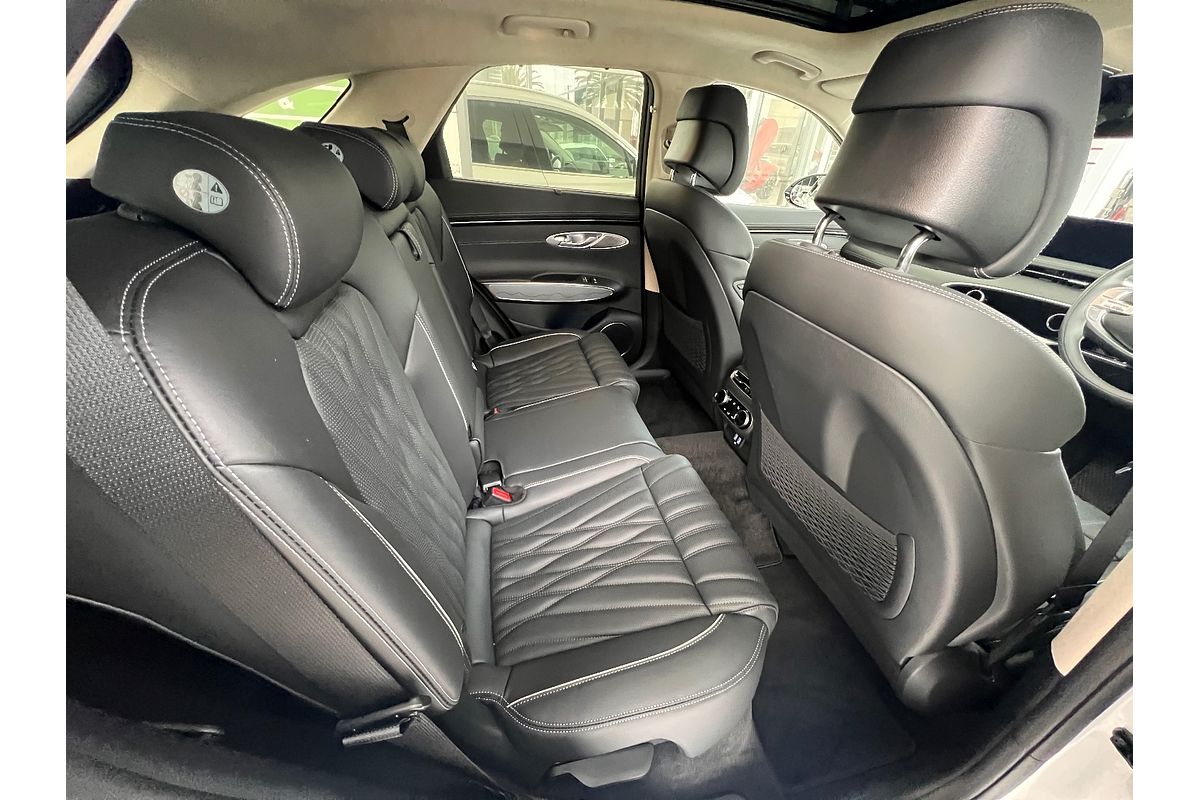 2024 Genesis GV70 2.5T AWD JK.V2