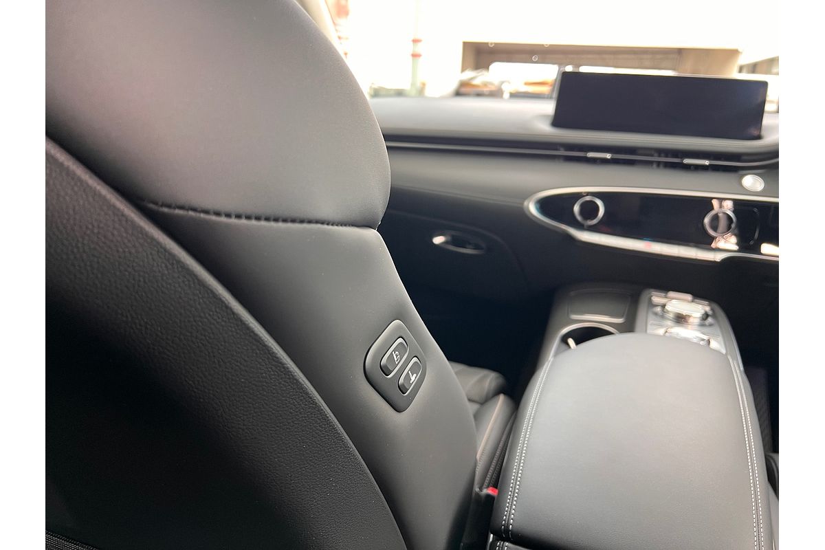 2024 Genesis GV70 2.5T AWD JK.V2