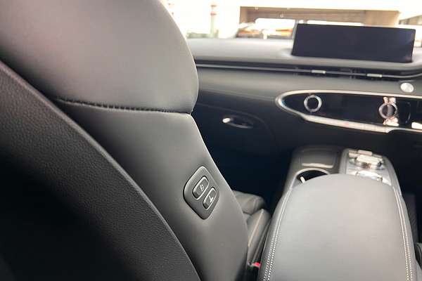 2024 Genesis GV70 2.5T AWD JK.V2