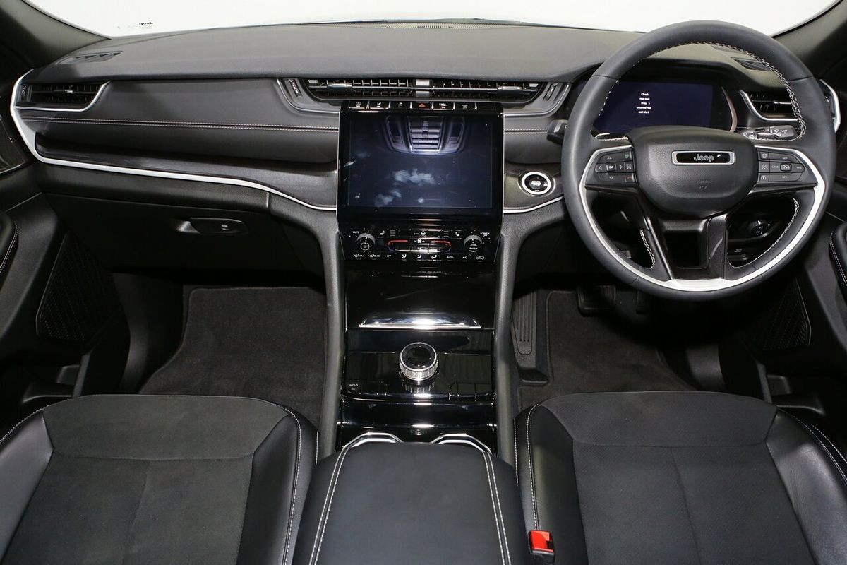2023 Jeep Grand Cherokee Night Eagle WL