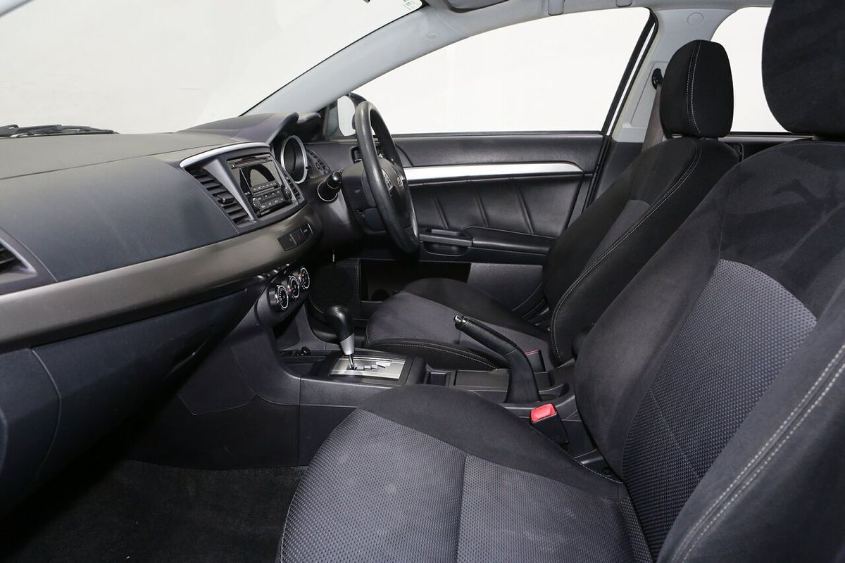 2015 Mitsubishi Lancer ES Sport CJ