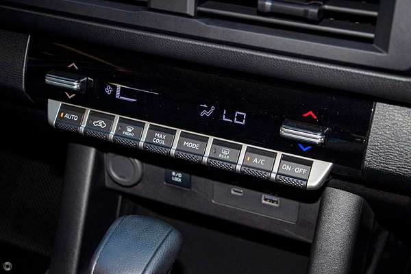 2025 Mitsubishi Triton GLX+ MV 4X4