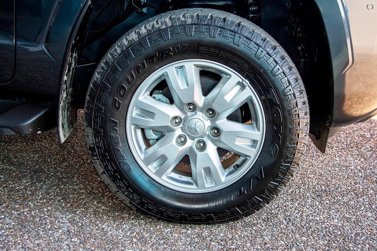 2025 Mitsubishi Triton GLX+ MV 4X4