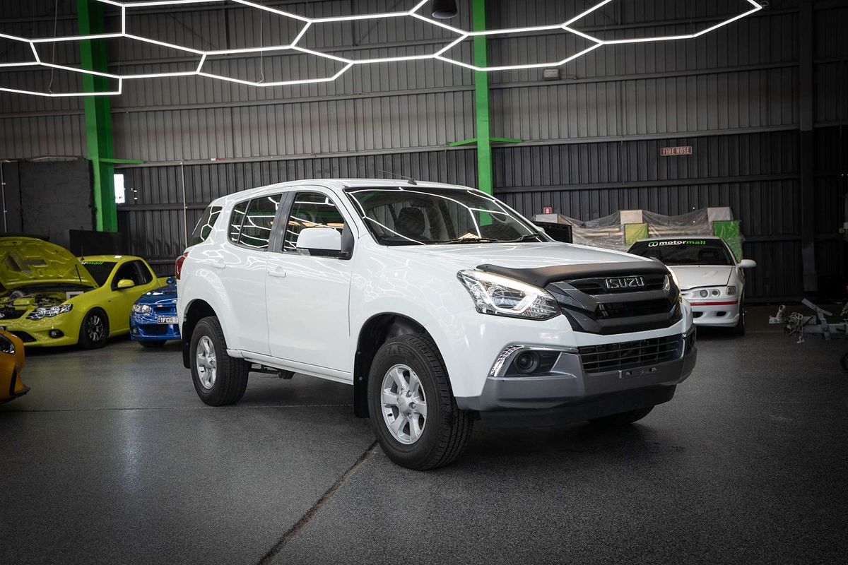 2021 Isuzu MU-X LS-M